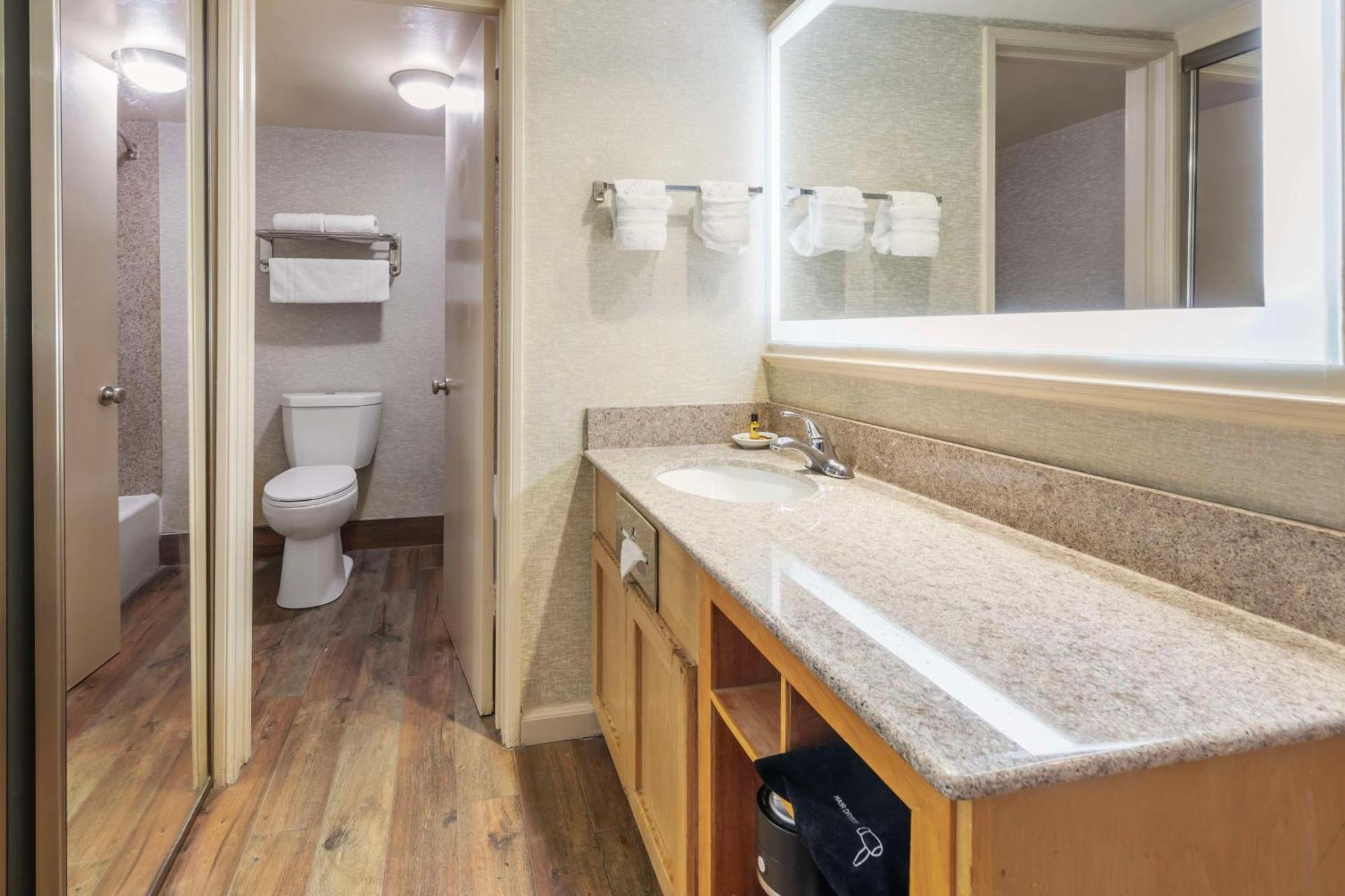 Best Western Plus Hill House Bakersfield Eksteriør bilde