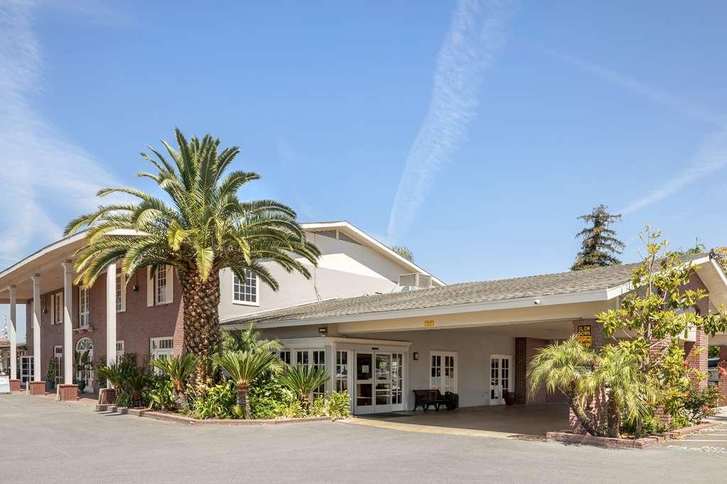 Best Western Plus Hill House Bakersfield Eksteriør bilde
